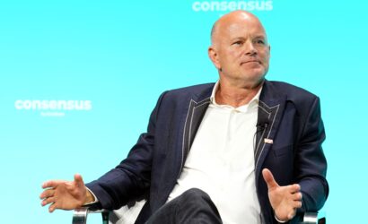 bitcoin-gold-and-the-minsky-moment-novogratz-on-the-end-of-fiscal-complacency-JfdmlDkg.jpg